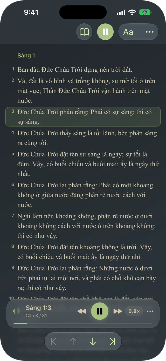 Tanakh Time đang đọc thành tiếng một đoạn văn với tính năng làm nổi bật câu và các nút điều khiển phát